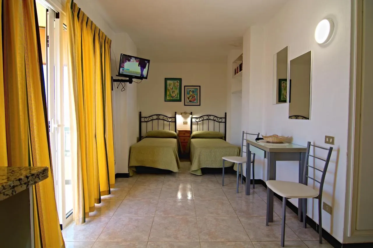 Apartament Torres Del Sol - Los Cristianos Los Cristianos  0*, Los Cristianos (Tenerife) Hiszpania