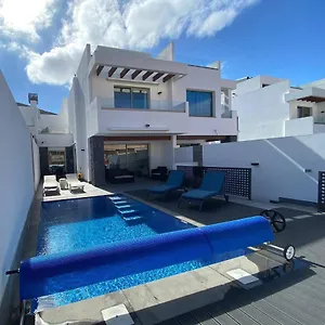 Villa Super Cool In Los Cristianos, Los Cristianos (Tenerife)